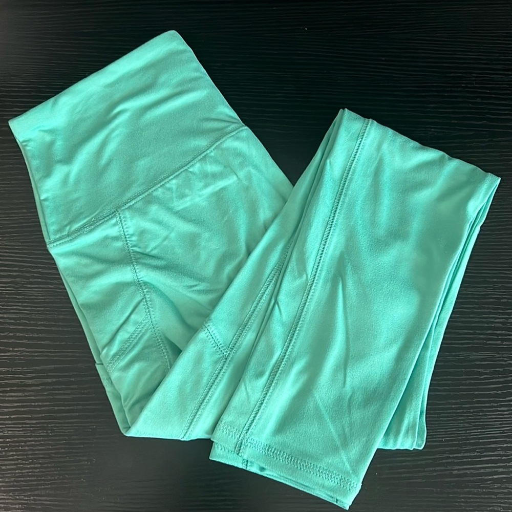 Light Green Pocketed Leggings
